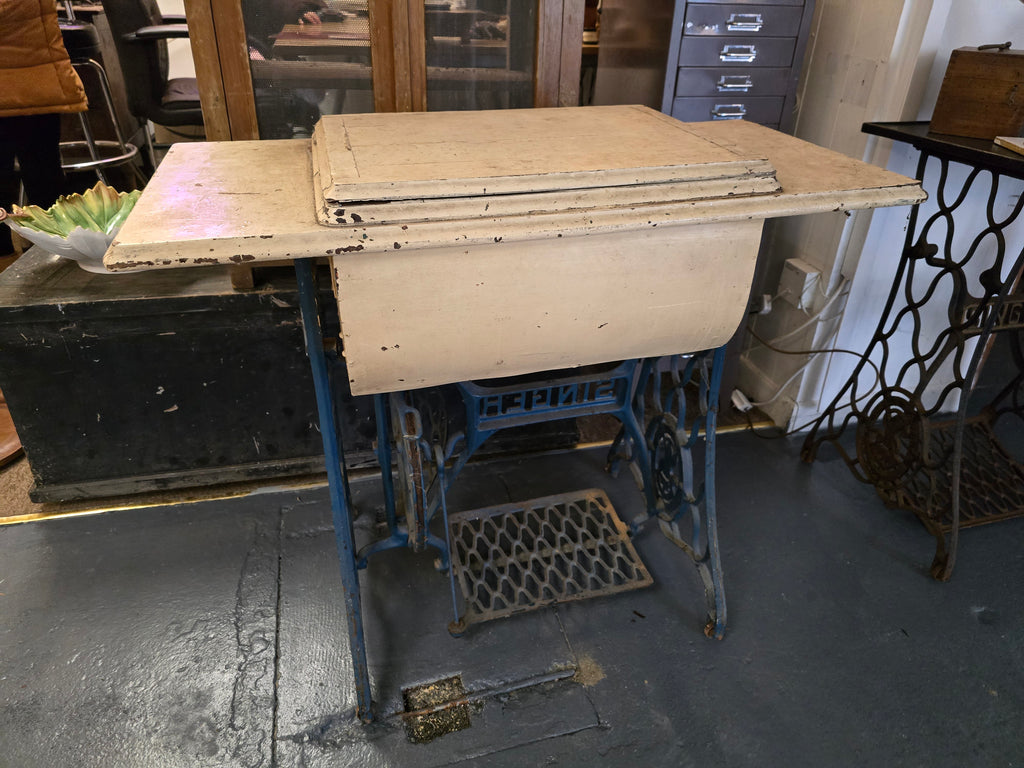 Singer sewing machine base and table