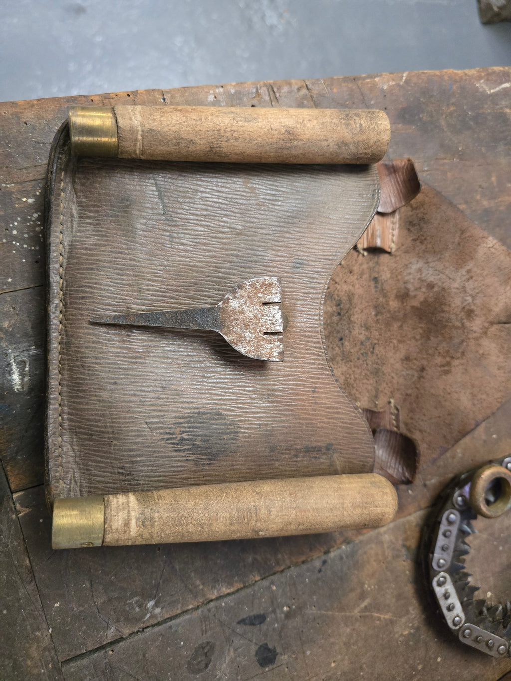 Vintage WW2 Army Hand Chainsaw 1940