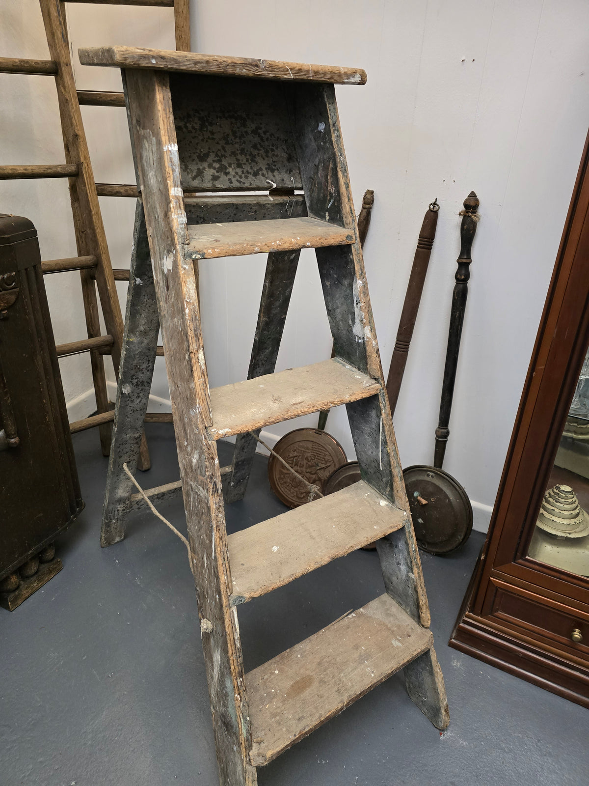 Vintage Traditional Wooden Step Ladder