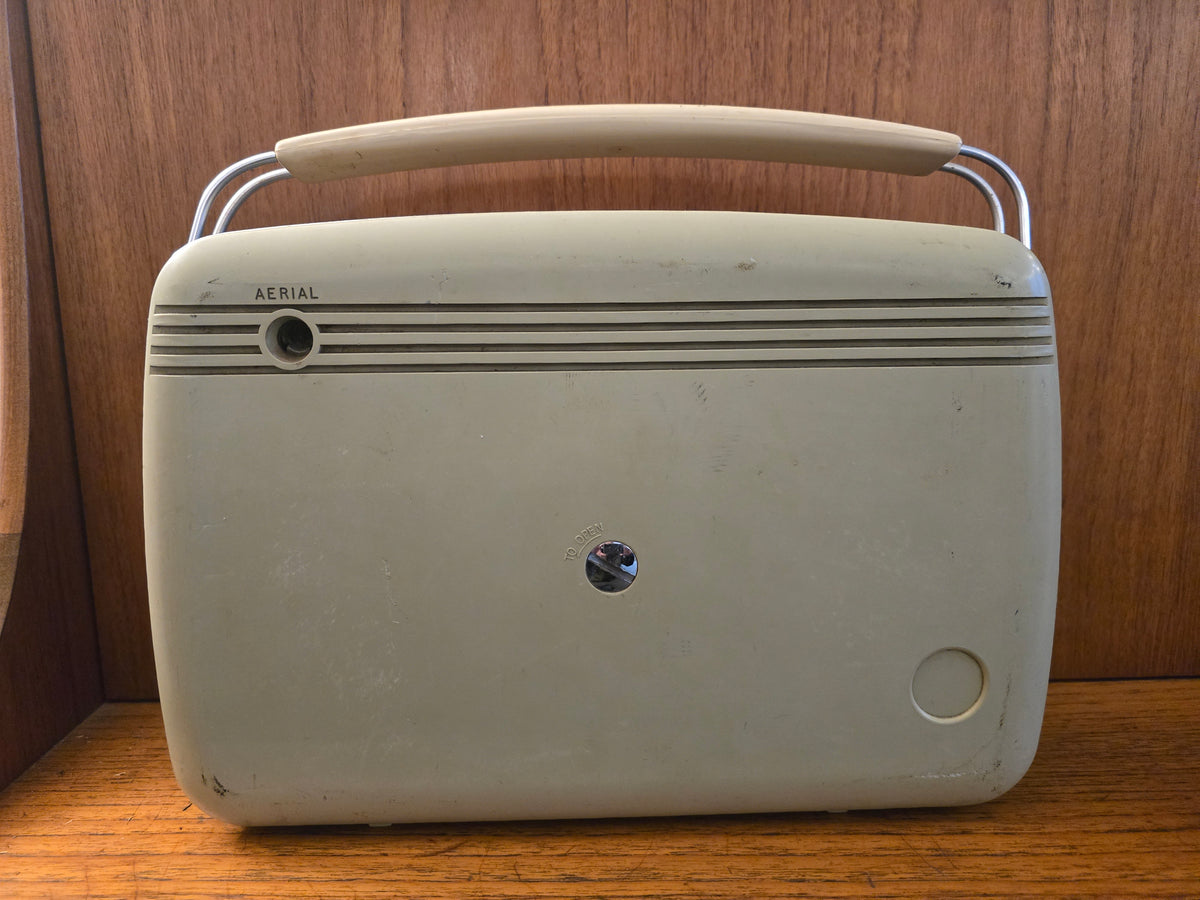 Vintage BUSH TR82C working